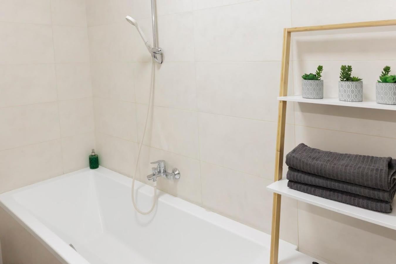 Diamond Residence In Old Town With Free Parking براتسيلافا المظهر الخارجي الصورة