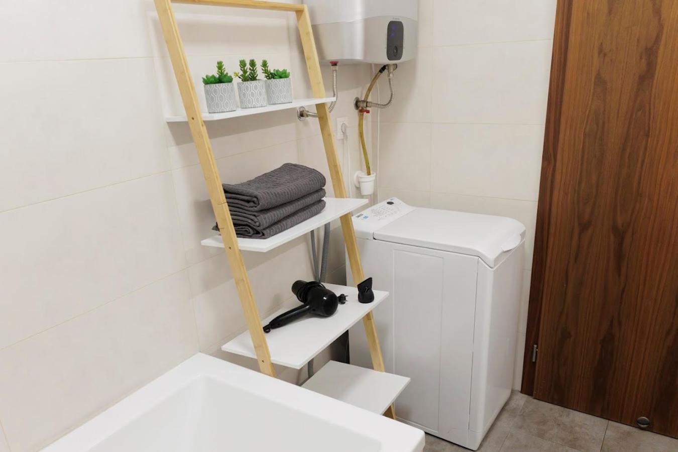 Diamond Residence In Old Town With Free Parking براتسيلافا المظهر الخارجي الصورة